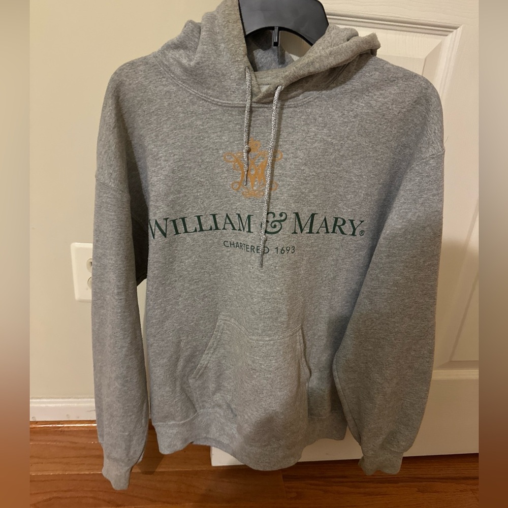 William and mary gray Gildan heavyweight hoodie size M unisex